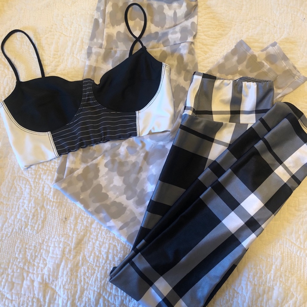 Mat Queen Bundle: Yoga Bra + Two Pairs Leggings